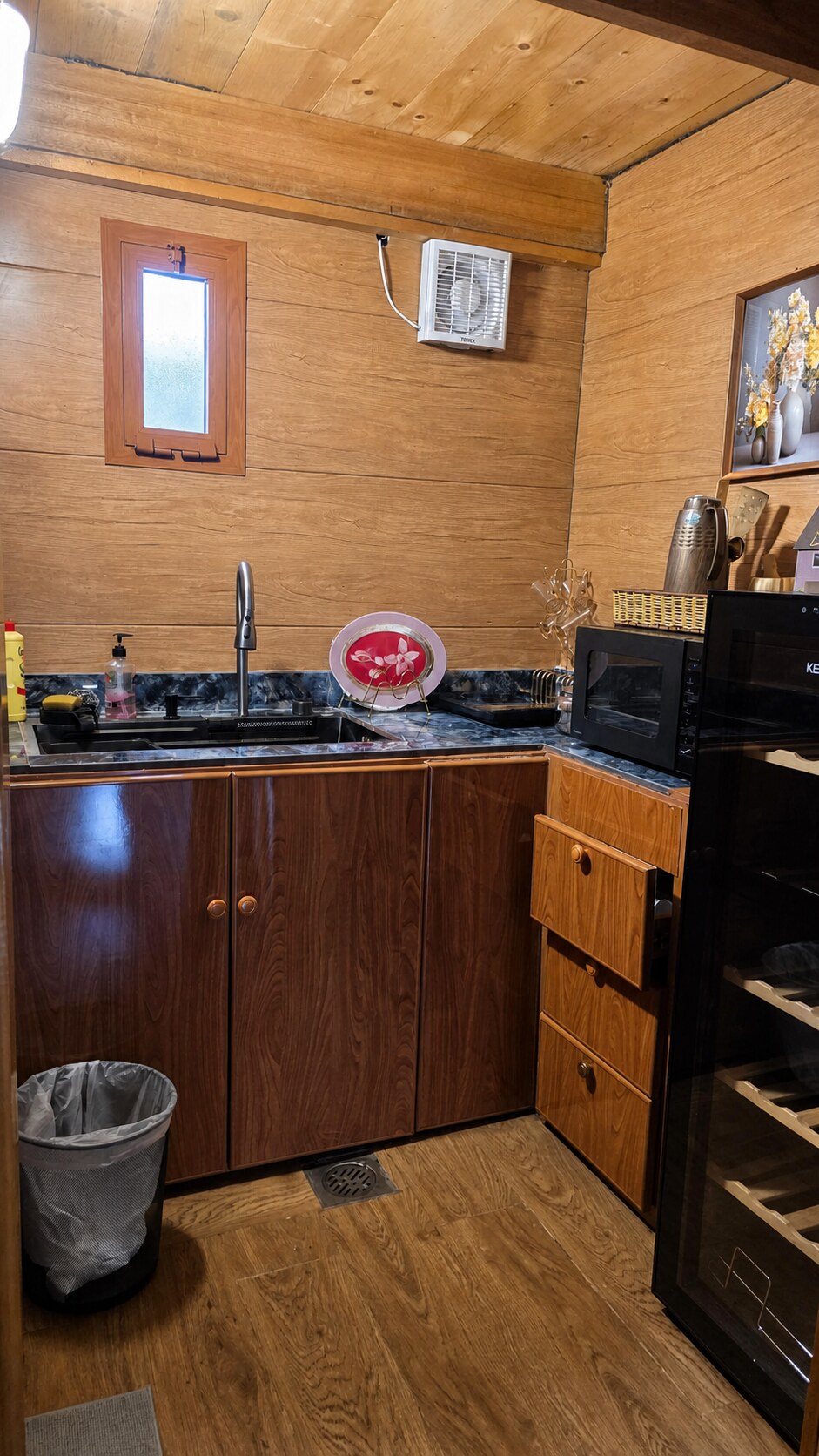 Equipped kitchen inside the Family Retreat